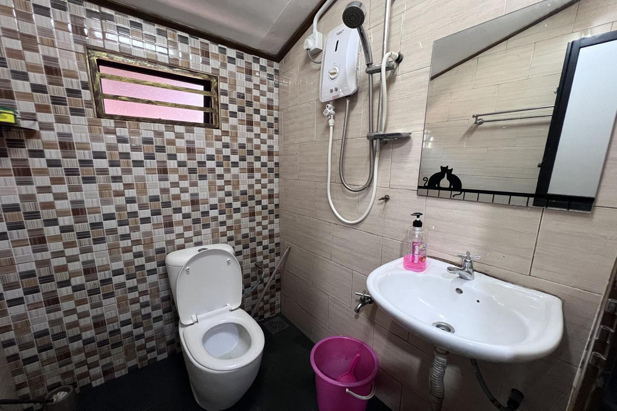 Nurbayu Chalet, Kemaman クアンタン エクステリア 写真