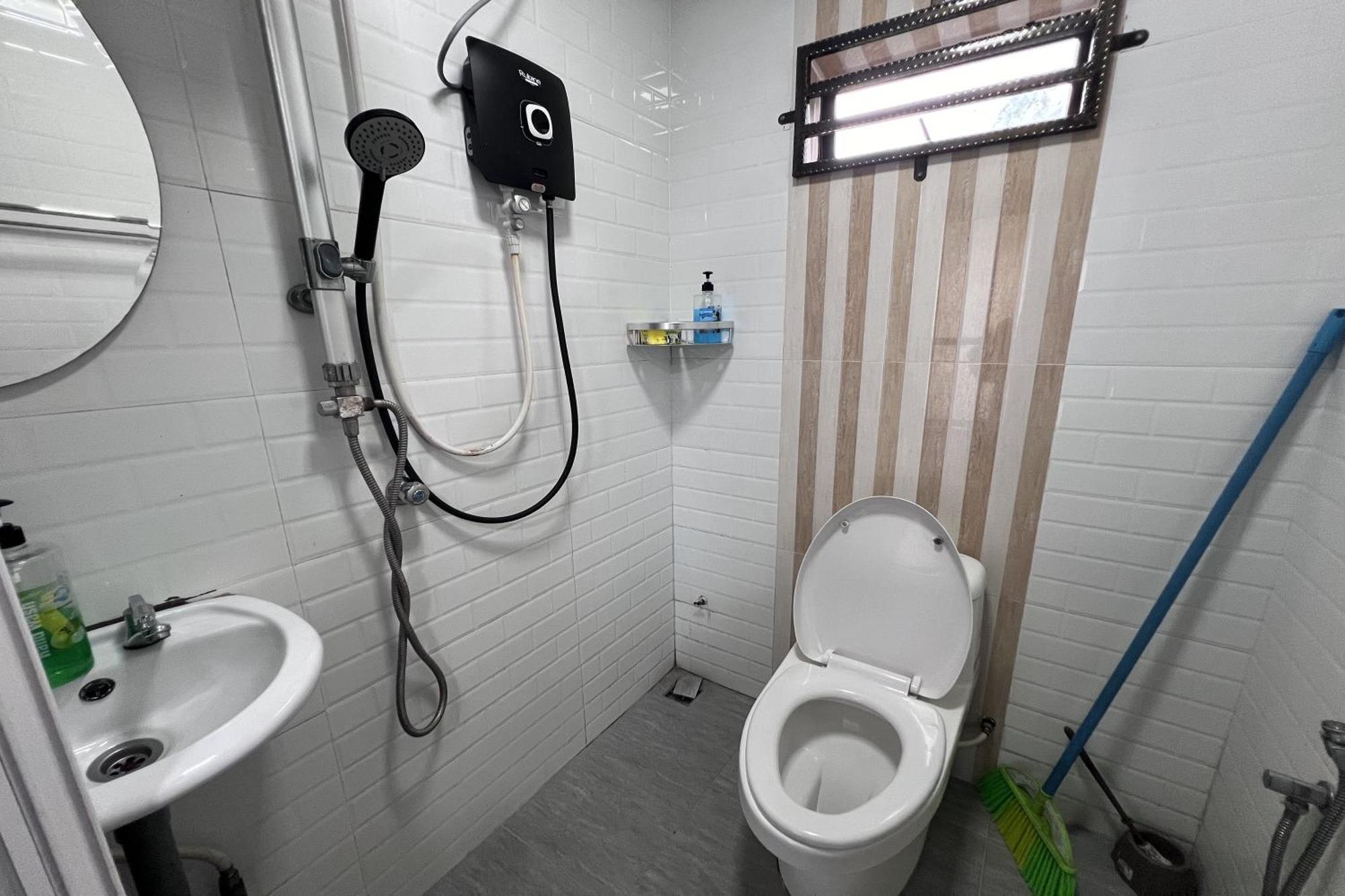Nurbayu Chalet, Kemaman クアンタン エクステリア 写真