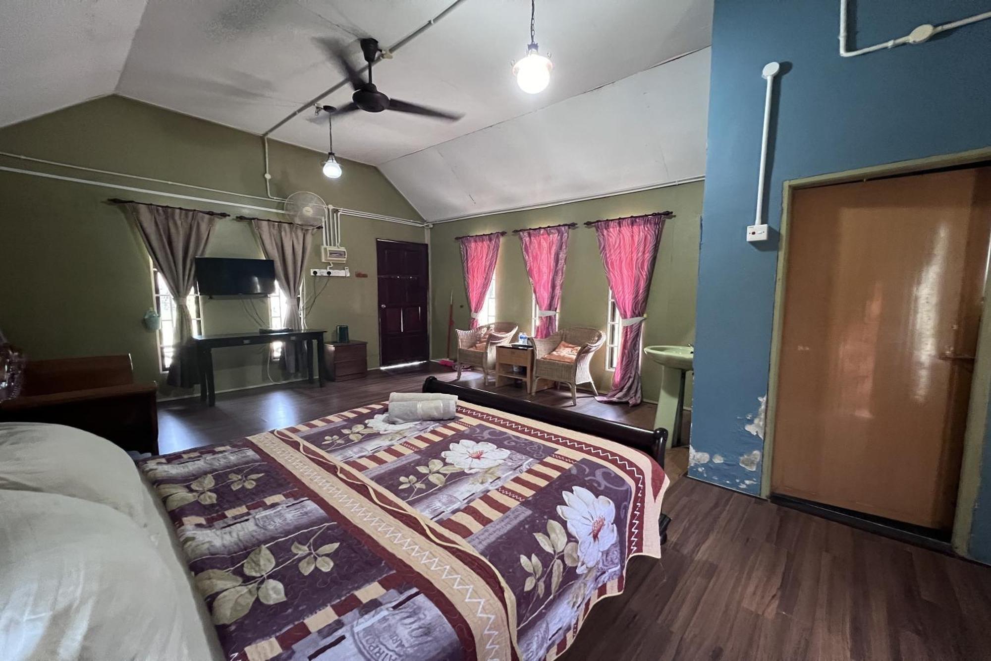 Nurbayu Chalet, Kemaman クアンタン エクステリア 写真