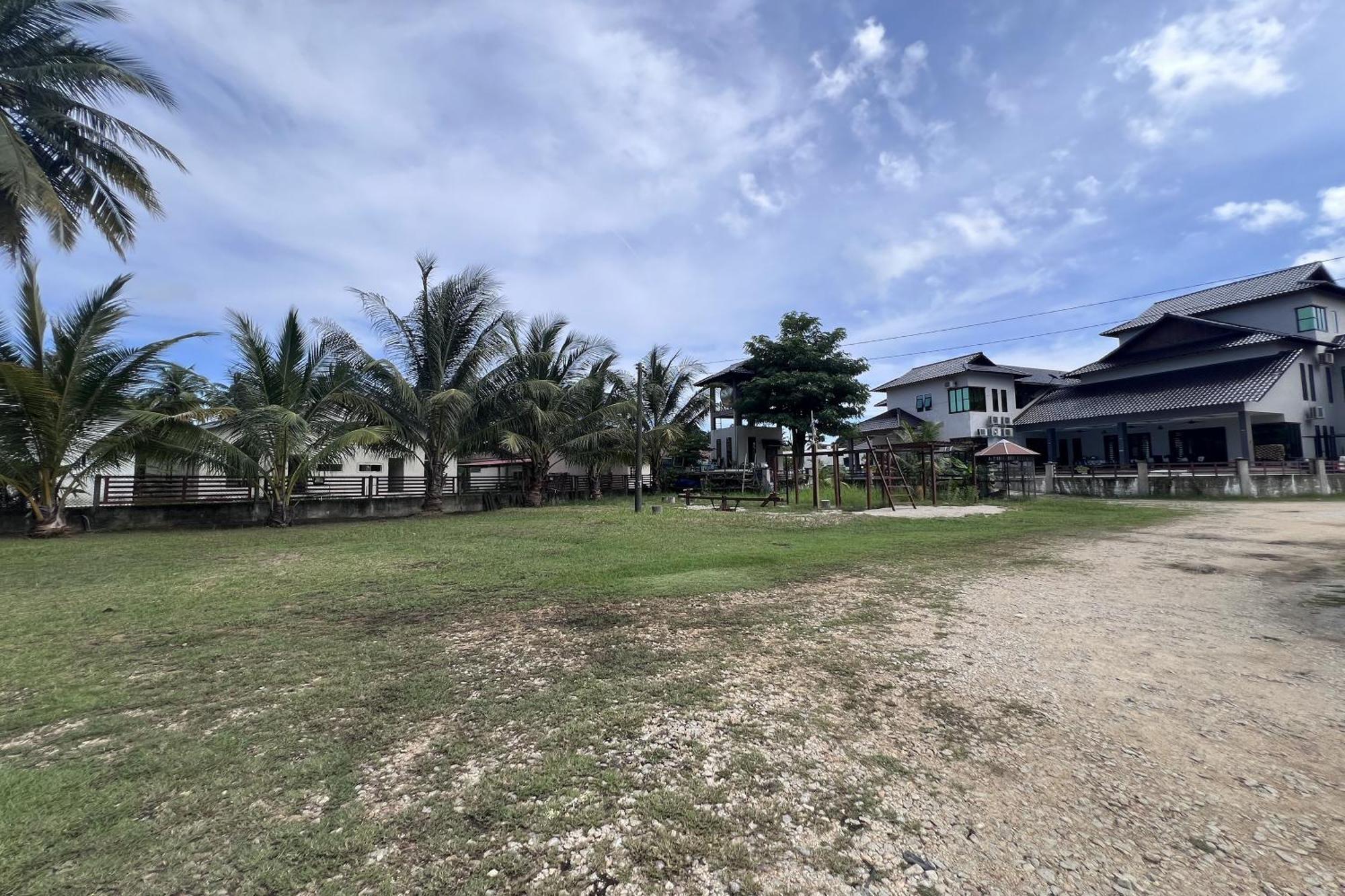 Nurbayu Chalet, Kemaman クアンタン エクステリア 写真