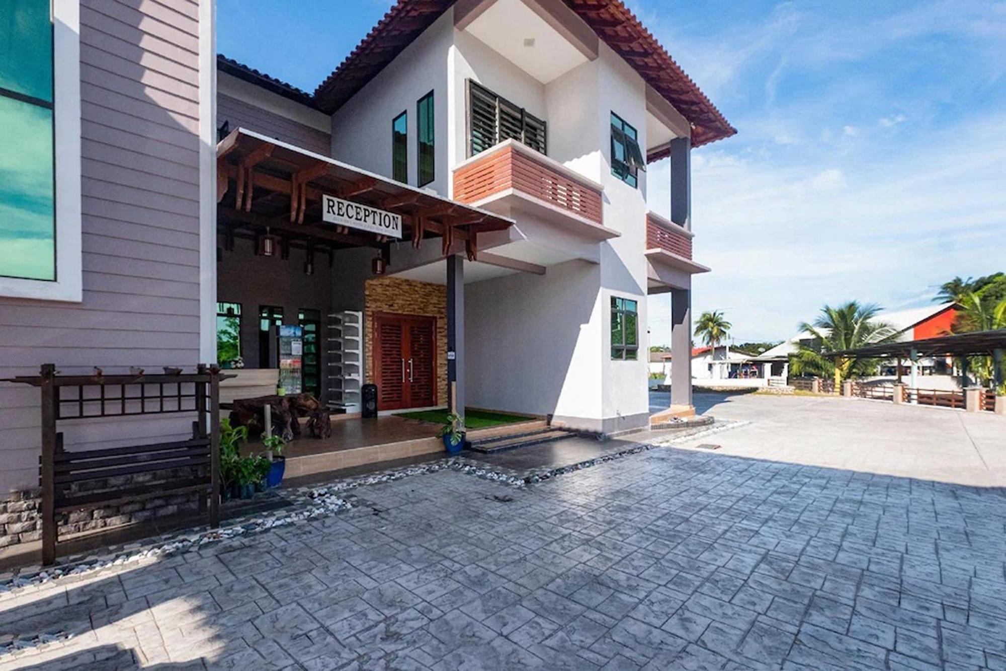 Nurbayu Chalet, Kemaman クアンタン エクステリア 写真