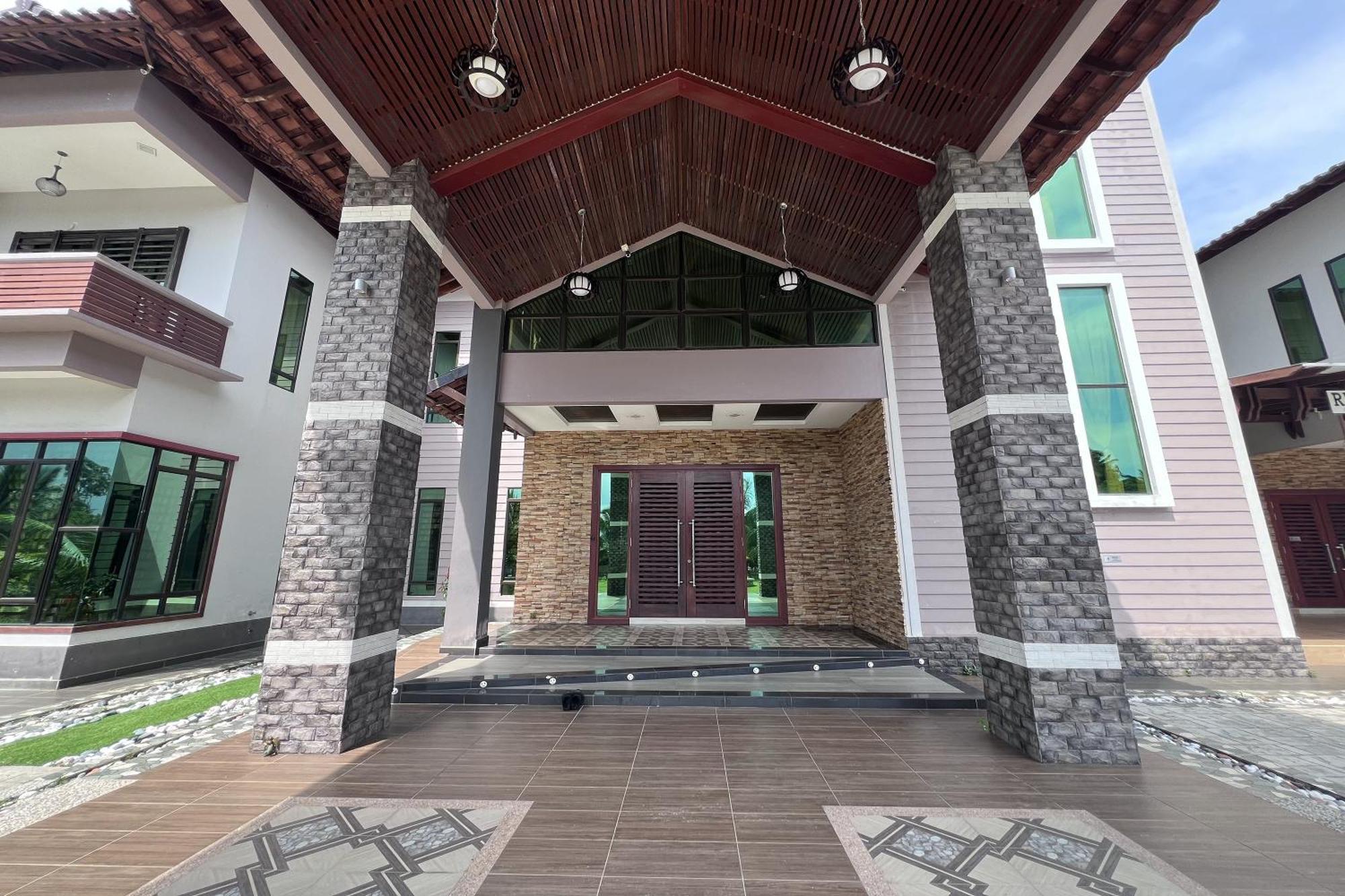 Nurbayu Chalet, Kemaman クアンタン エクステリア 写真
