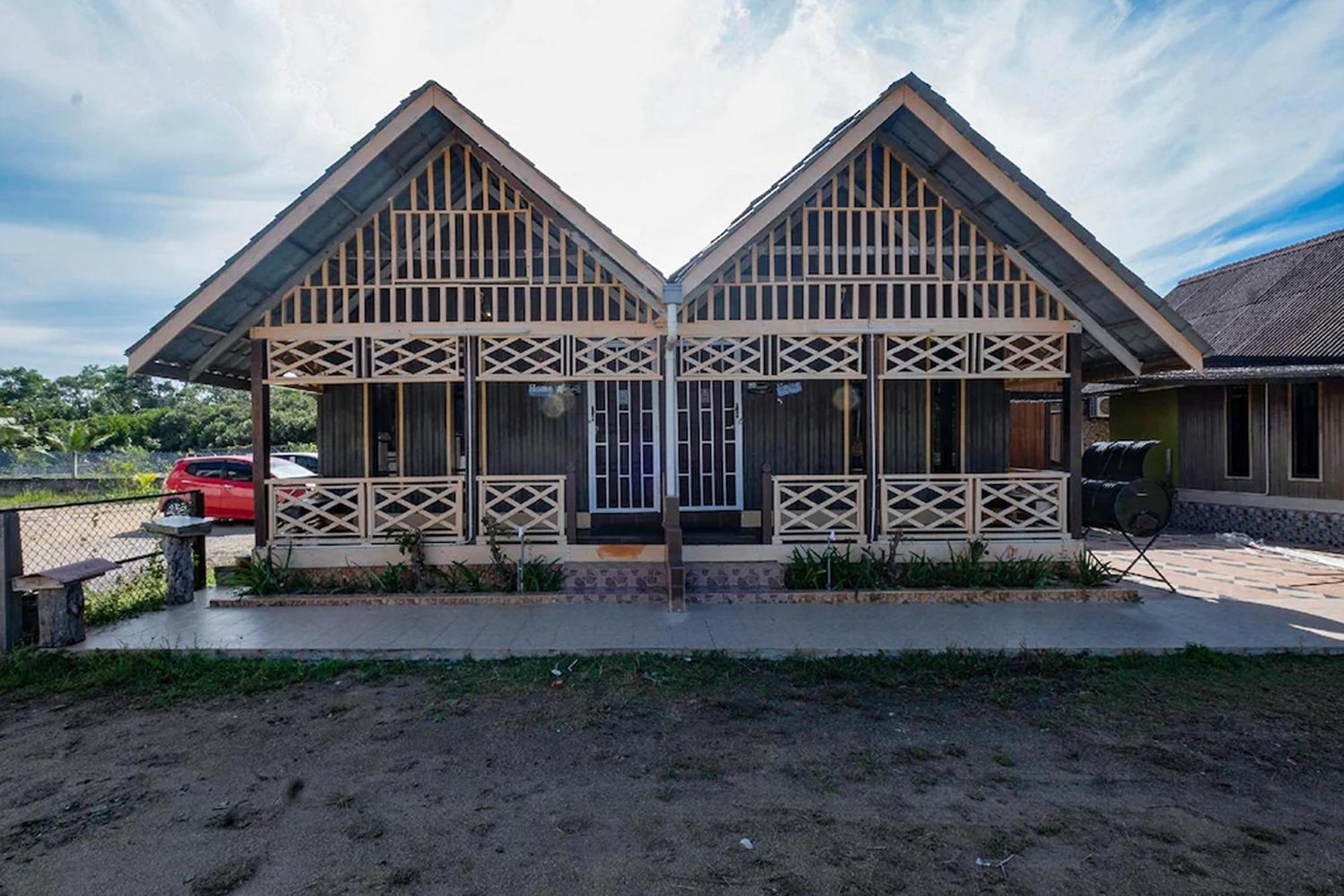 Nurbayu Chalet, Kemaman クアンタン エクステリア 写真